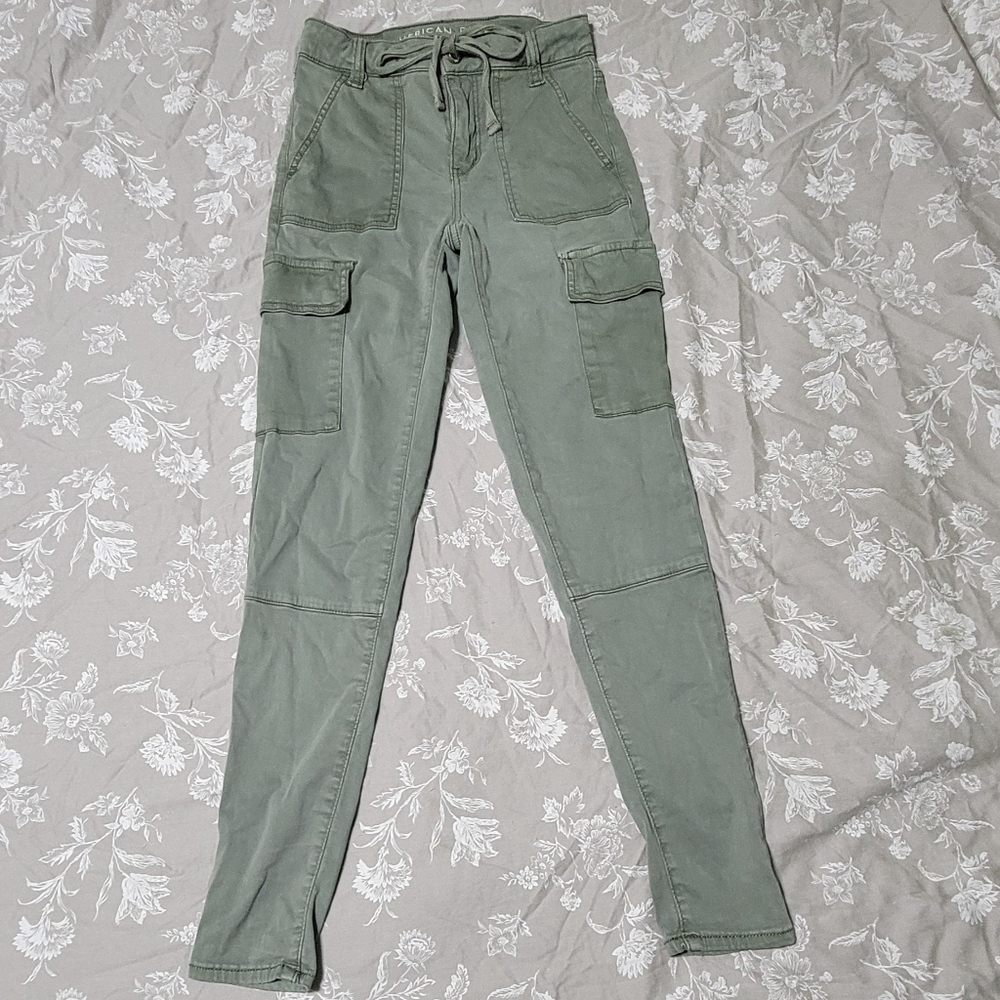 AE ~ Hi-Rise Cargo Jegging